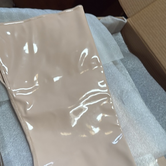 New over the knee Jeffrey Cambell boots - Picture 12 of 12